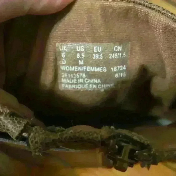 CLARKS Riddle Avant Tan Synthe/Brown Boots size 8.5 - Picture 5 of 10